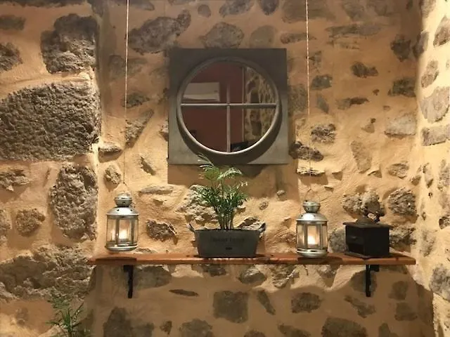 Chez Marinou Bed & Breakfast Chirols