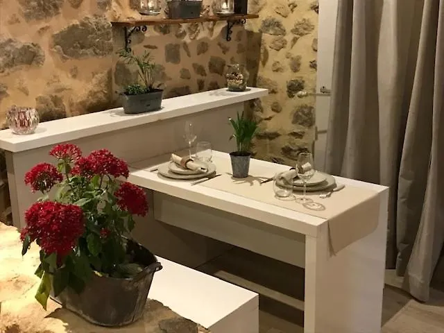 Chez Marinou Bed & Breakfast